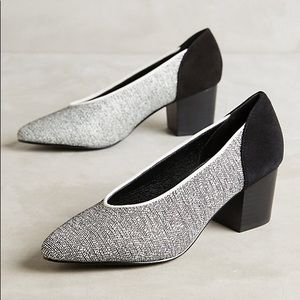 Intentionally Blank Pump Woven Heel Black & White